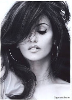 Monica Cruz