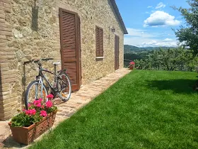 bike rental accommodation montepulciano