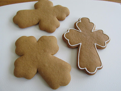 Cross cookies by Tunde Dugantsi