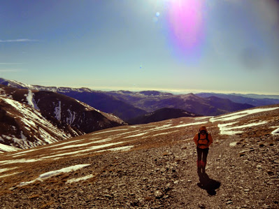 Vistas a la carena de la Vaquerissa desde Pas dels Lladres en la ascensión al Puigmal desde el Coll de les Barraques.