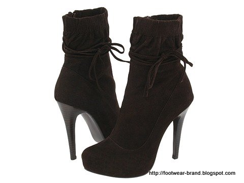 Footwear-brand:8804JY~<179774>
