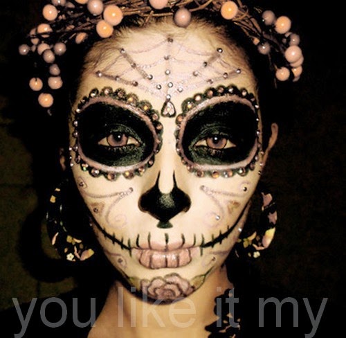 http://youlikeitmy.blogspot.com/2014/10/easy-sugar-skull-makeup-for-day-of-dead.html