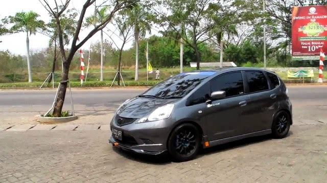 Gambar Modif Mobil Honda Jazz - Gambar 08