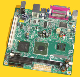 Pengertian dan jenis –jenis mainboard