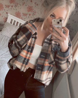 Sammi Jackson - Shewin Plaid Shacket, Shein Crop Top, Asos Skinny Jeans