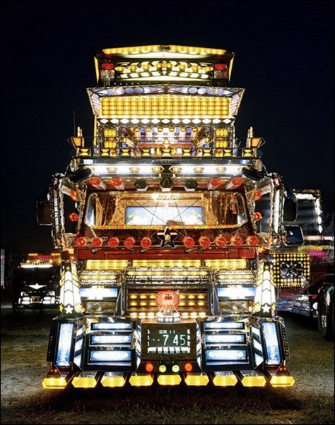 Dekotora...Japanese mad custom truck modding08