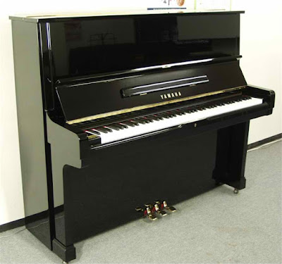 dan Piano Brandnew Yamaha U2