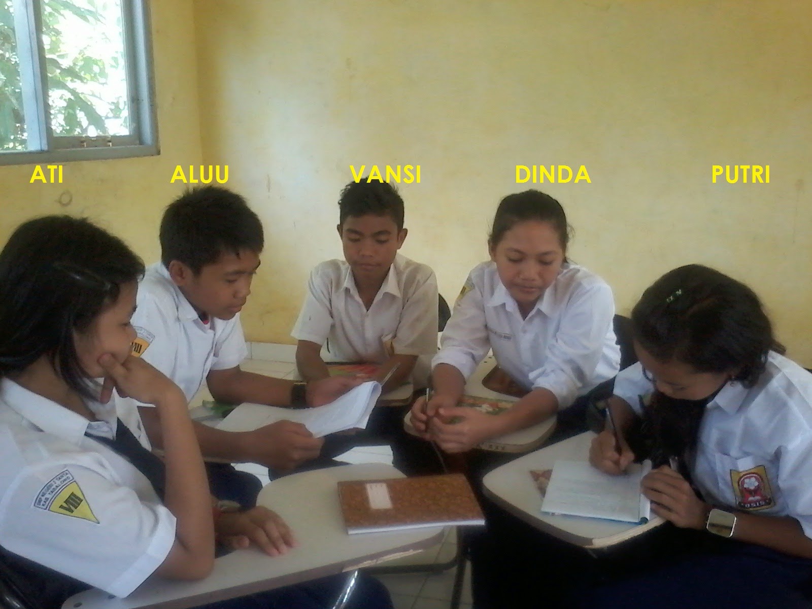 Siswa Terbaik Bulan Ini (Oktober 2014)  Sekolah Daring