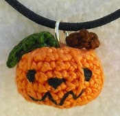 http://morixe.blogspot.com.es/2014/10/conjunto-calabacitas-halloween-con.html