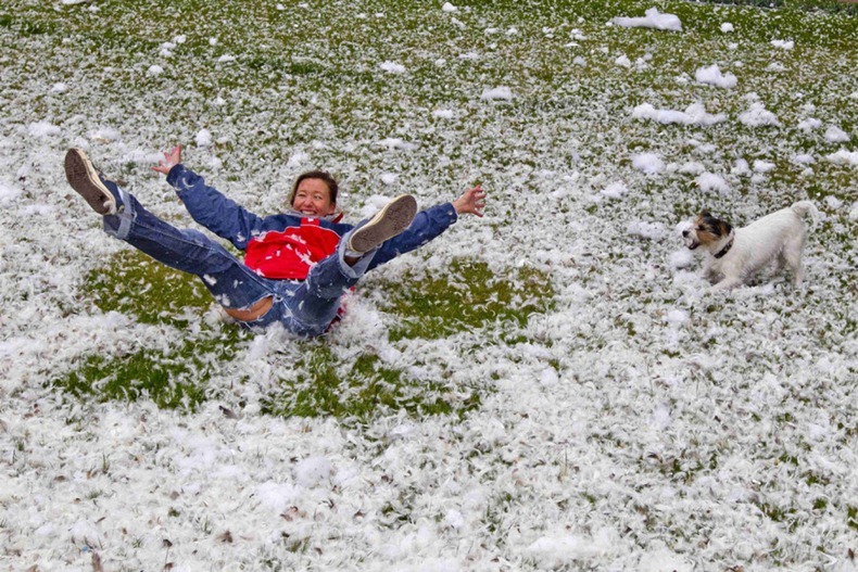 pillow-fight-2012-9