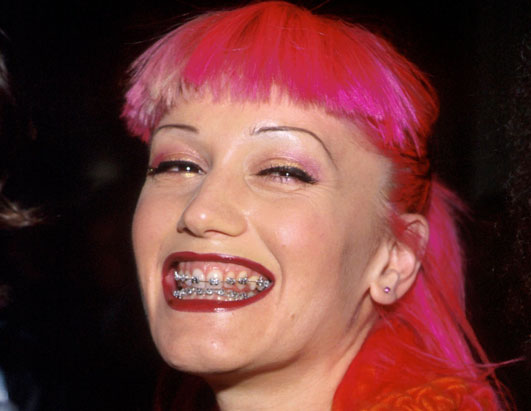 gwen stefani with pink hair