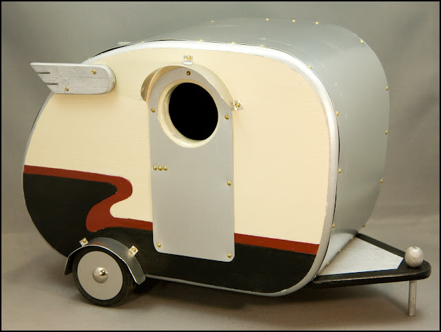 Camper Birdhouse