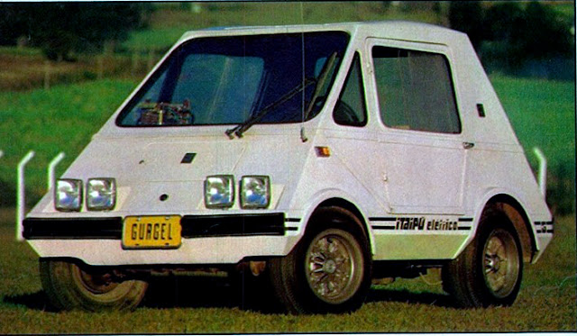 Itaipú - 1978. O carro elétrico brasileiro construído pelo engenheiro João Gurgel - Foto Milton Shirata