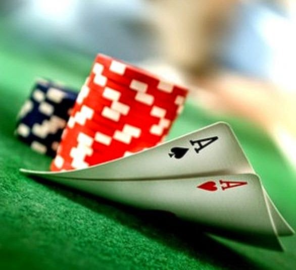 Bermain Poker Online