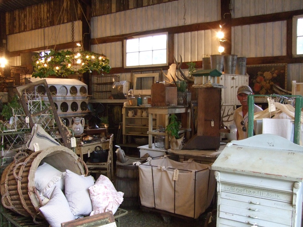 Liz 39s always gorgeous space inside the barn