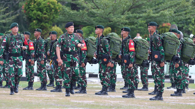 Kapolda Kalteng Hadiri Pelepasan 555 Prajurit TNI ke Papua