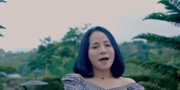 Lirik Lagu Batak - Laura Nick Manullang - Molo Na Tutu