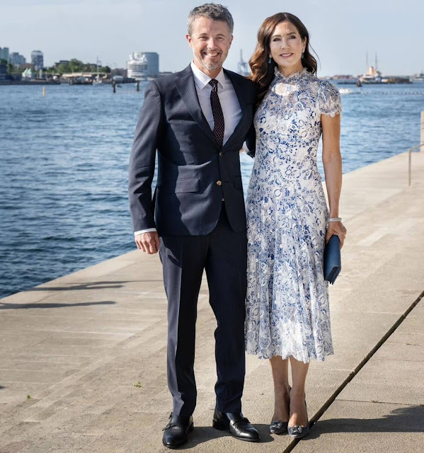 Crown Princess Mary wore an Elodie midi dress by Moss & Spy. Moss and Spy is a Woollahra based Australian clothing brand