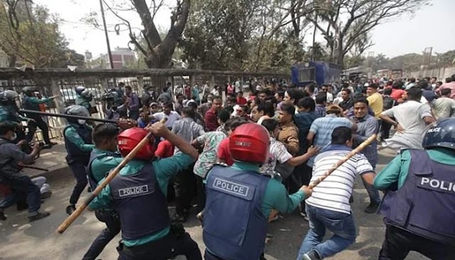 Police clash with leaders and activists in front of the press club