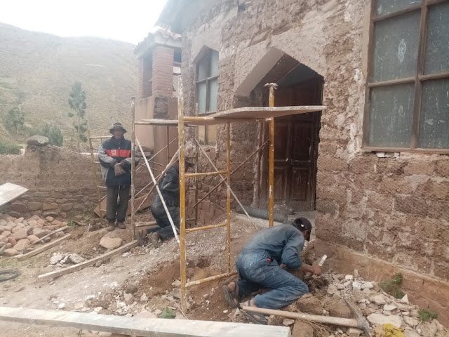 Dank Ihrer Spenden treiben wir die Renovierung der Marcoma-Kirche voran, die voraussichtlich bis zum 30. Dezember dieses Jahres abgeschlossen sein wird. Für 2023 haben wir viel Arbeit vor uns. Ihre Spende in dieser Advents- und Weihnachtszeit auf das Spendenkonto gibt mir die Möglichkeit für die Menschen in den Bergen zu arbeiten. Segen und eine Umarmung aus Bolivien
