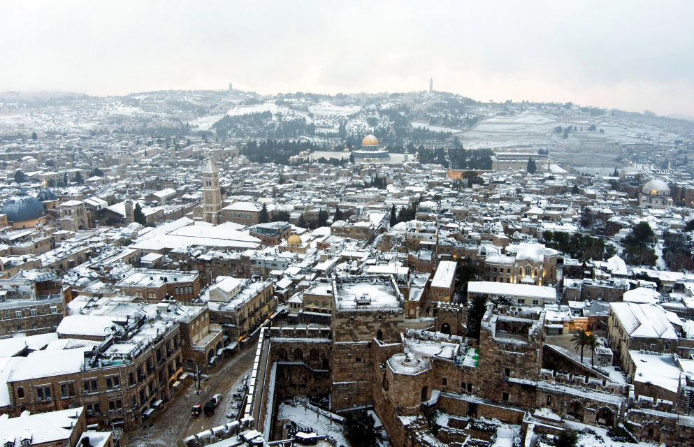 Jerusalem celebrates snow for the first time in 8 years - Palestine