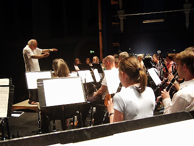 robert roscoe conducting beenham band at newbury corn exchange