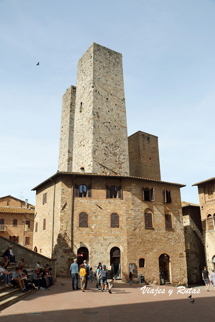 San Gimignano, plaza del duomo