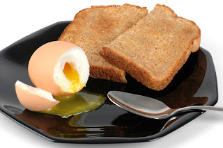 egg and wholewheat bread