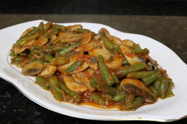 Salteado de champiñones y judías verdes