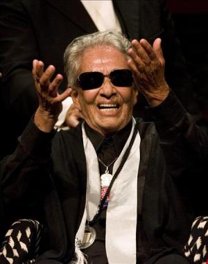 HOMENAJE A CHAVELA VARGAS