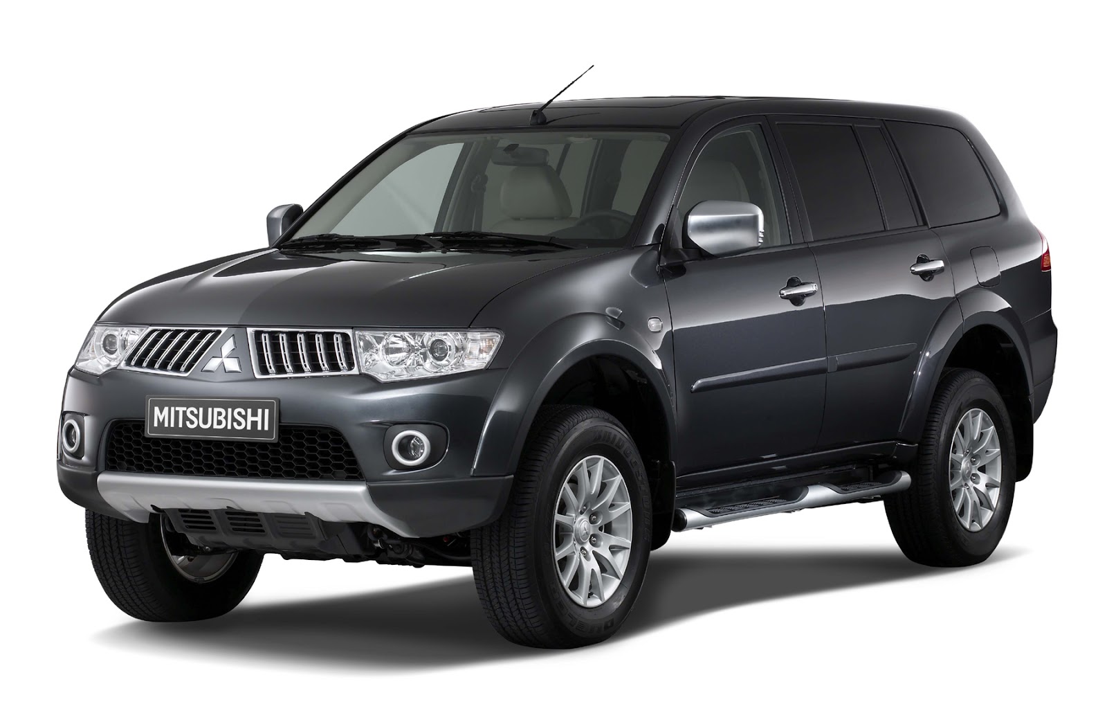 Car Rental Kuching  Kereta Sewa Kuching: Mitsubishi 