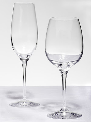 glas op witte achtergrond