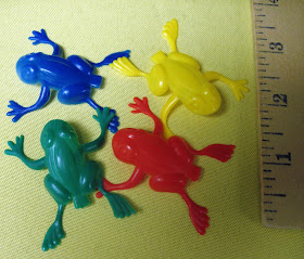 Plastic jumping frogs from Kipp Brothers review.