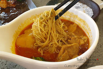 Curry chicken noodles - Tunglok Tea House