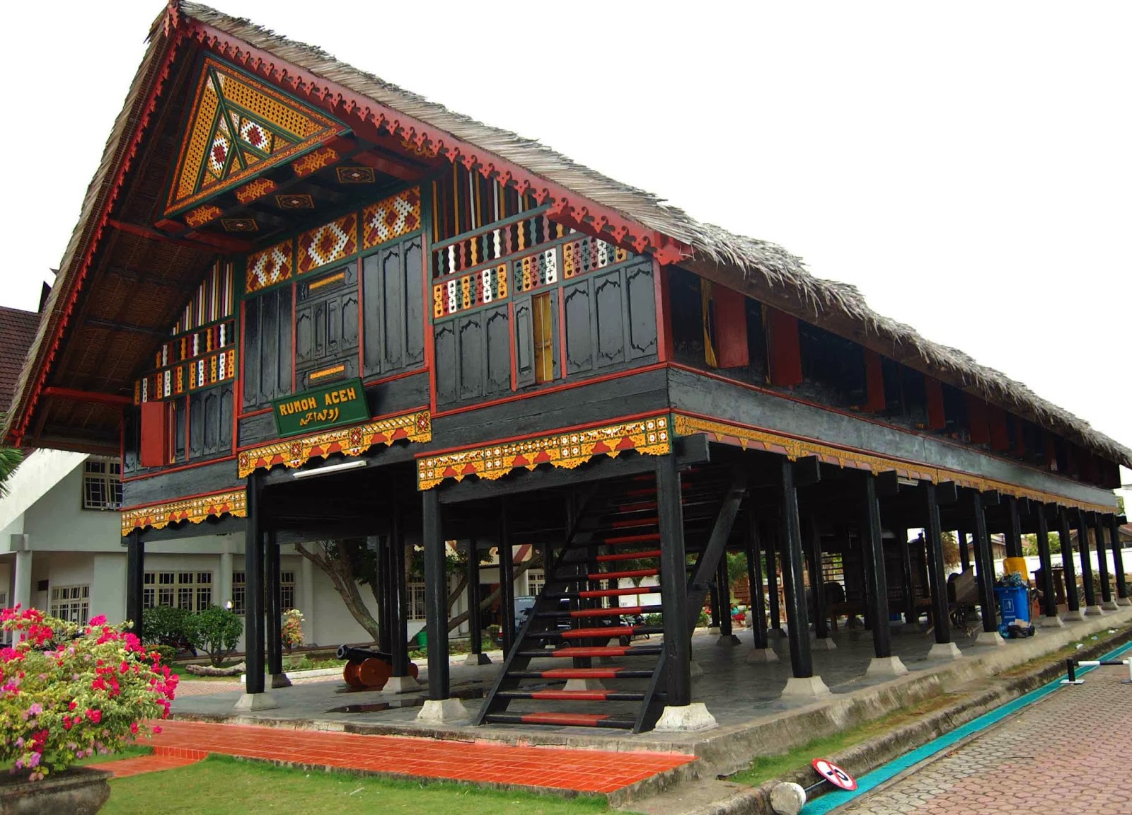 Keunikan Rumah  Adat  Aceh Garis Desain