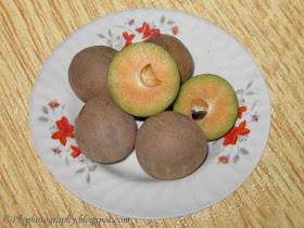 Chikoo Fruit