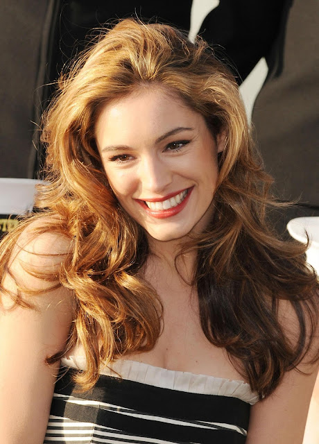 Kelly Brook HD Wallpapers 