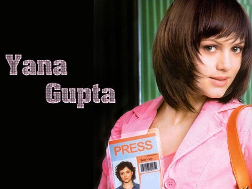 Yana Gupta Fashion Girl in Bollywood