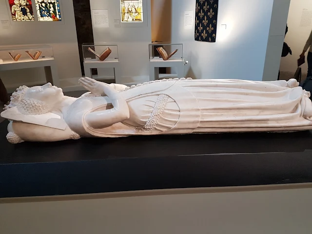 Gisant d'Anne de Bourgogne, Duchesse de Bedford -1433 - musée du Louvre