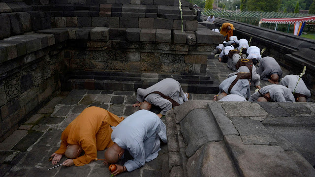 The Largest Borobudur Temple In The World - Why was it built?