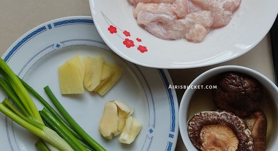 ayam masak halia dengan cendawan shiitake