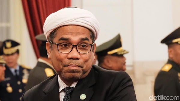 KSP Kian Mekar, Istana Menyanggah Matahari Kembar