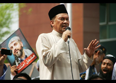 Anwar Ibrahim Free Palestine