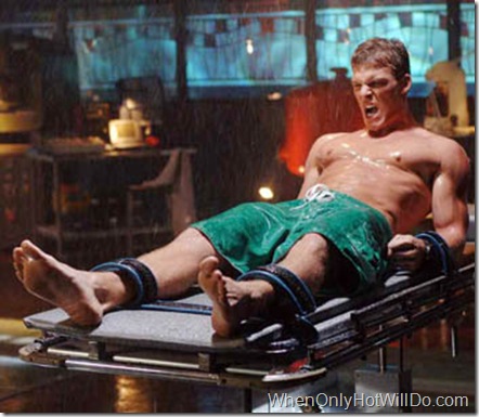 SMALLVILLE
"Aqua" (Episode #506)
Image #SM506-0768
Pictured: Alan Ritchson as Aquaman
Credit: © The WB/Sergei Bachlakov