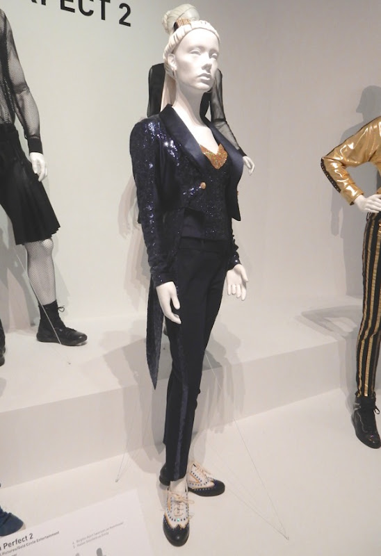 Pitch Perfect 2 Kennedy Center costume