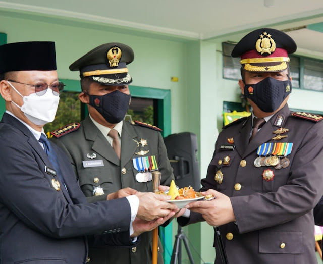 HUT TNI ke-76, Kapolresta Pontianak Kota rayakan di Markas Komando Kodim 1207/Pontianak