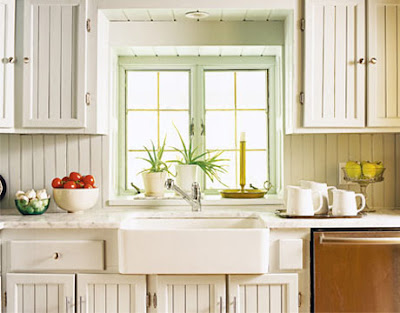 I like the white cabinets and