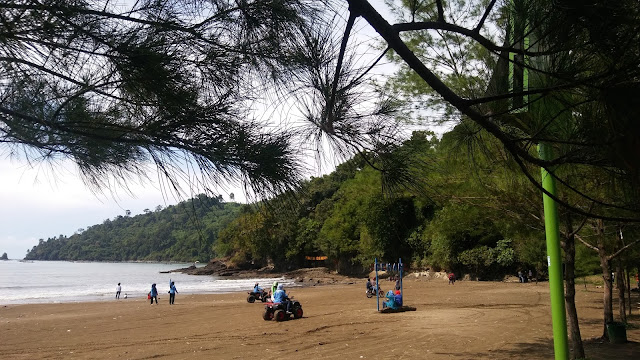 permainan ATV pantai gemah