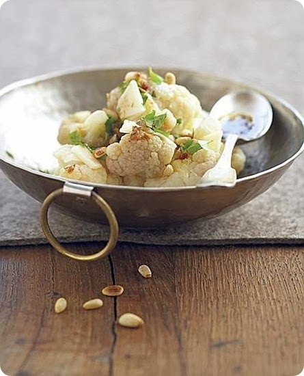 Cavolfiore con pinoli e grana