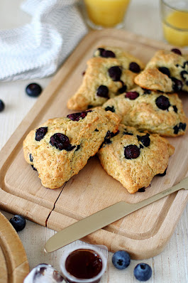 Scones met blauwe bessen